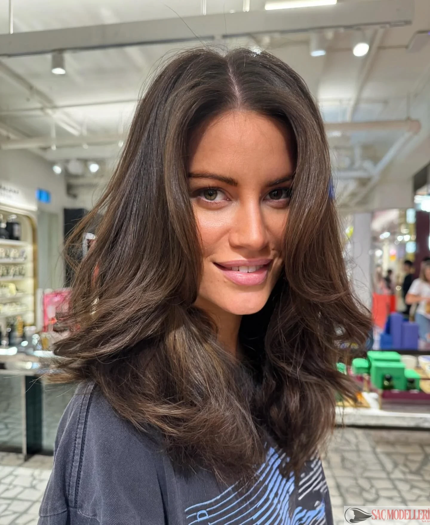 Uzun Saç Modelleri Dokulu Katmanlı Saçlar